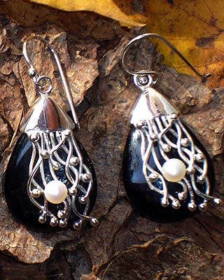 Silber Ohrringe mit Onyx und Perle