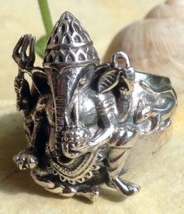 Ganesha Silberring im Ganseha Shop kaufen