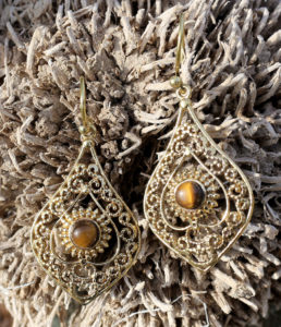 Messing Ohrringe mit Tigerauge preiswert im Online Shop