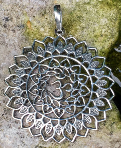 OM Silber Anhänger aus Indien im Ganesha Online Shop