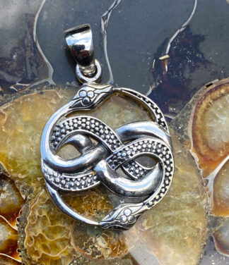 Ouroboros Anhänger in Silber