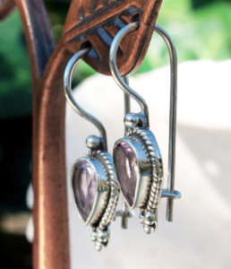 Silber Ohrringe mit Amethyst im Ganesha Online Shop