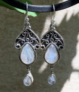 Mondstein Silber Ohrringe im Ganesha Online Shop