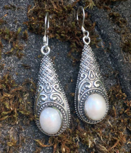 Silber Ohrringe mit Perle aus Indien im Ganesha Online Shop
