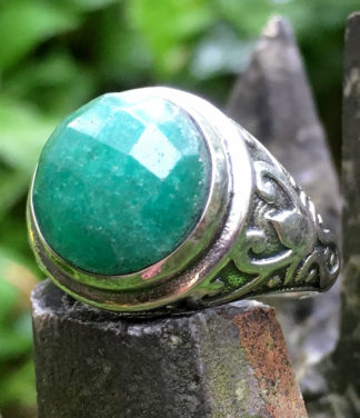 Silberring mit geschliffenen Smaragd - Ganesha Online Shop