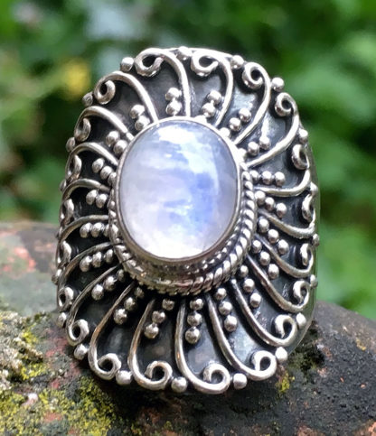 Silberring mit Mondstein aus Indien - Ganesha Online Shop