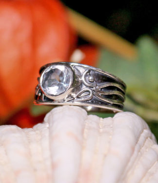 Silberring mit geschliffenen Bergkristall im Ganesha Online Shop