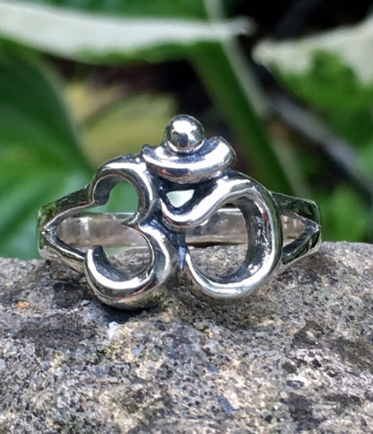 OM Silberring im Ganesha Online Shop