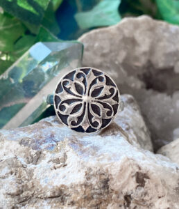 Silberring mit indischer Ornamentik