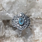 Silberring mit blauen Topas
